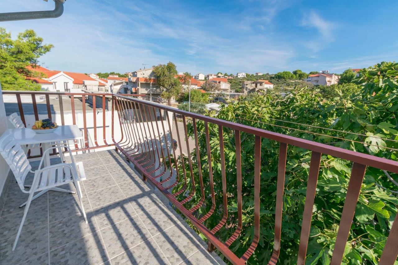 Apartments Matejka Primošten Exterior foto